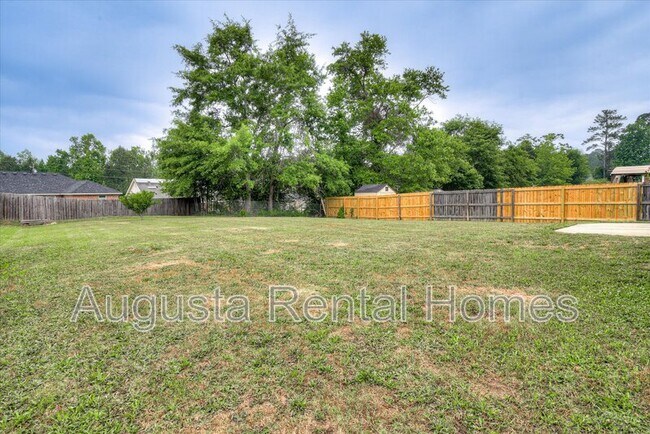 Building Photo - 4728 Laural Oak Dr
