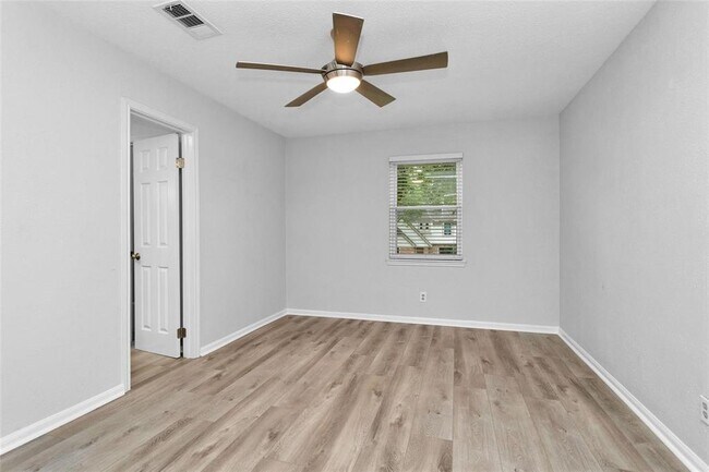 Building Photo - 9203 Godstone Ln