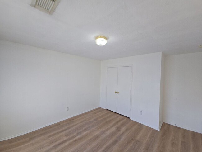 Building Photo - 21802 Westfield Ridge Dr