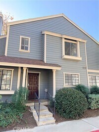 Building Photo - 8722 Pine Crest Pl