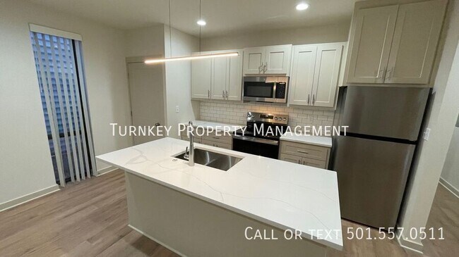 Primary Photo - 915 North Street