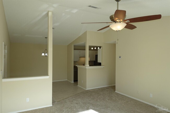 Building Photo - 2299 Scenic Hwy