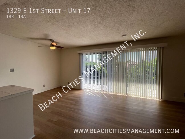 Building Photo - Stunning 1 Bedroom 1 Bath Condo Just One B...