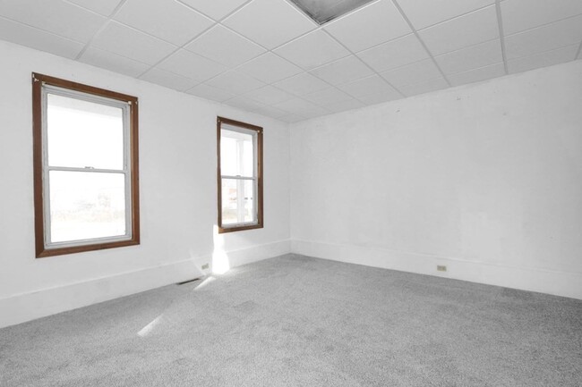 Building Photo - 5 Comins Pond Rd