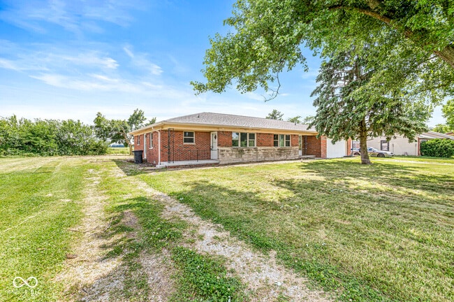Building Photo - 4307 E 550 S