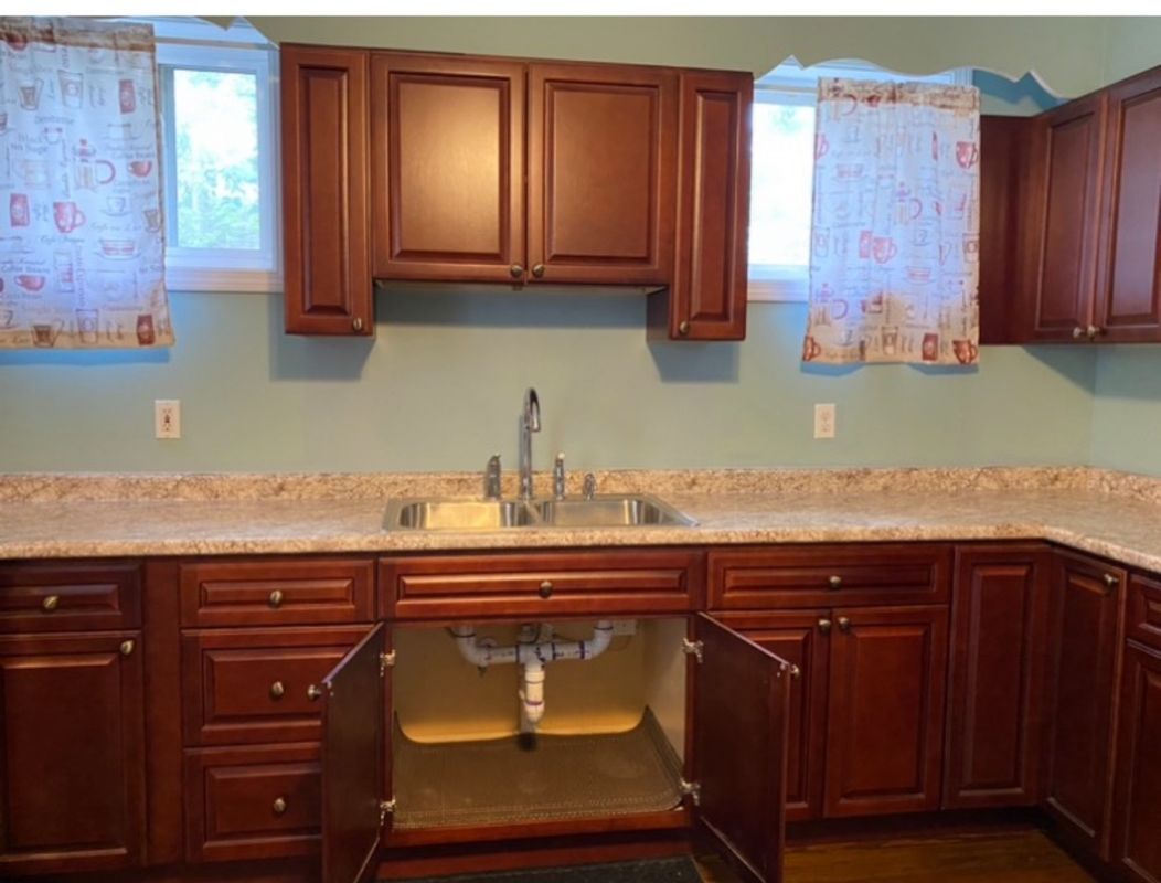 Building Photo - 214 Goffe Terrace