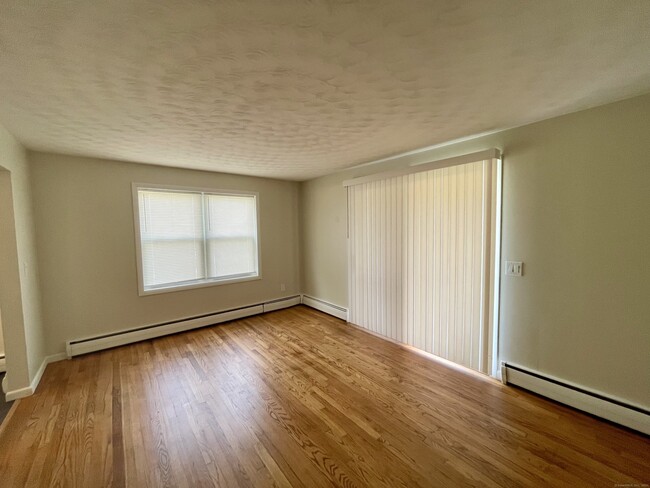 Building Photo - 15 Proulx St