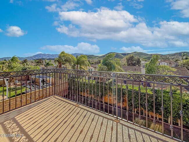 Building Photo - Beautiful Light and Bright Dos Vientos Home featuring 4 Bedrooms + 3 Bathrooms