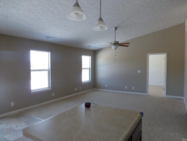 Building Photo - 3162 Fleming Dr