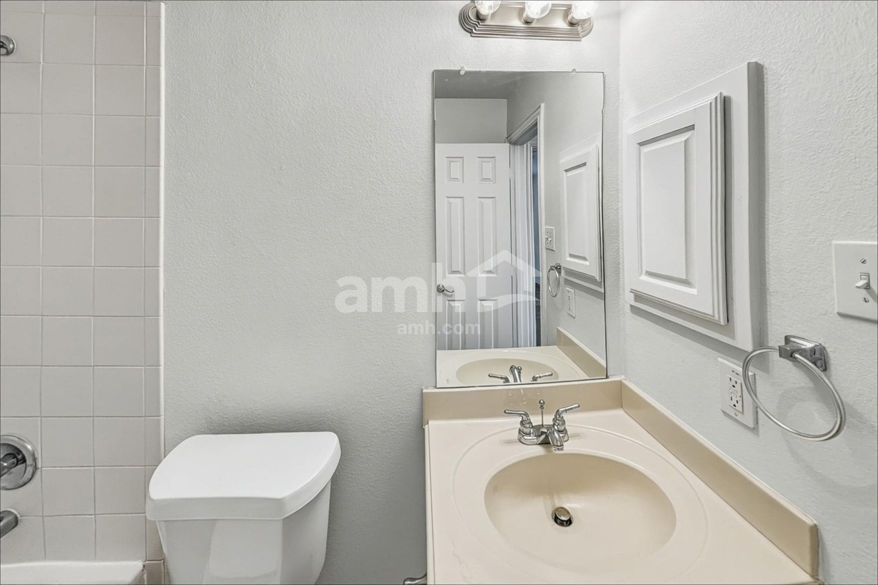 Building Photo - 1009 Atlanta Dr