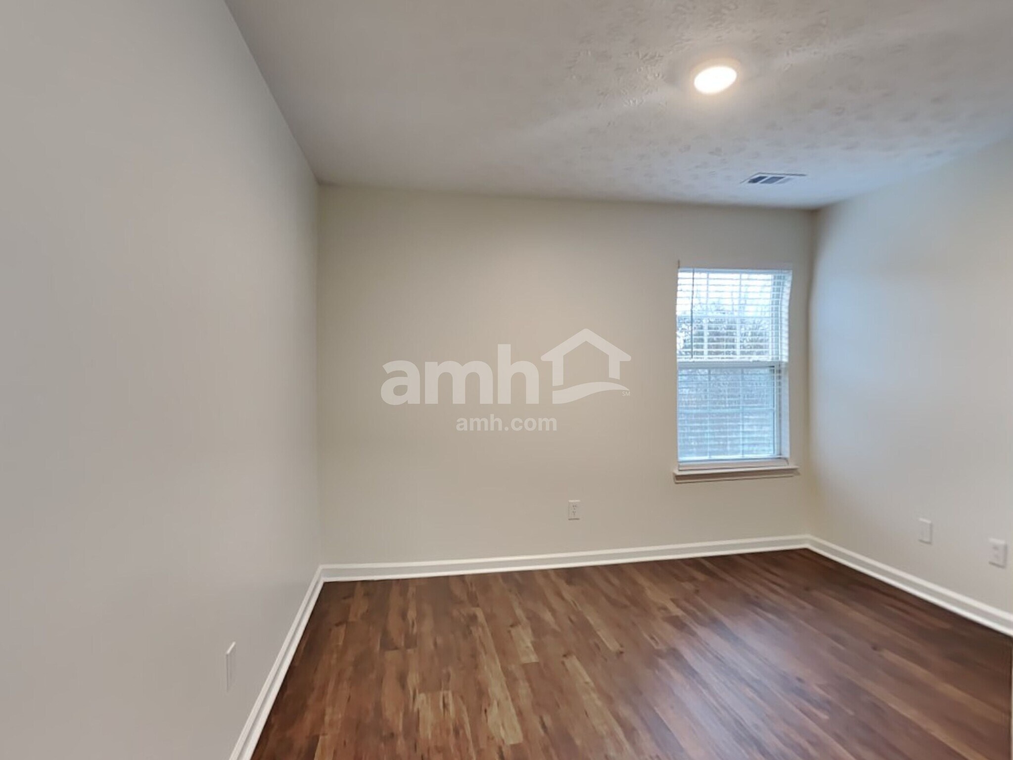 Building Photo - 302 Springmoor Lane