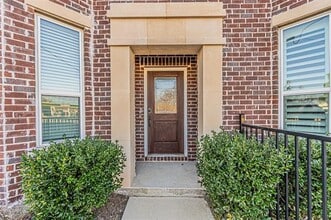 Building Photo - 313 N Mill St