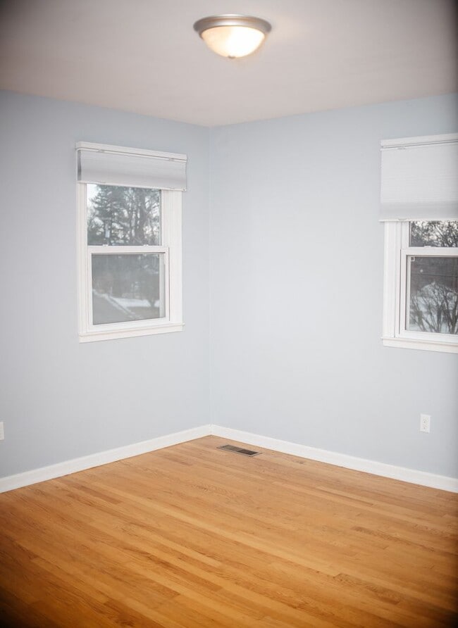 Building Photo - 1449 Jill Dr