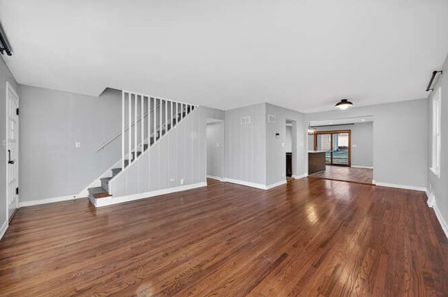 Building Photo - 4524 Washington St