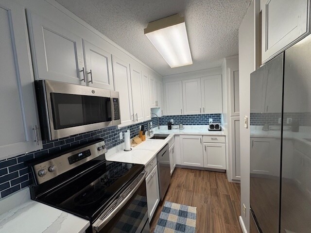 Building Photo - 5901 Mount Eagle Dr