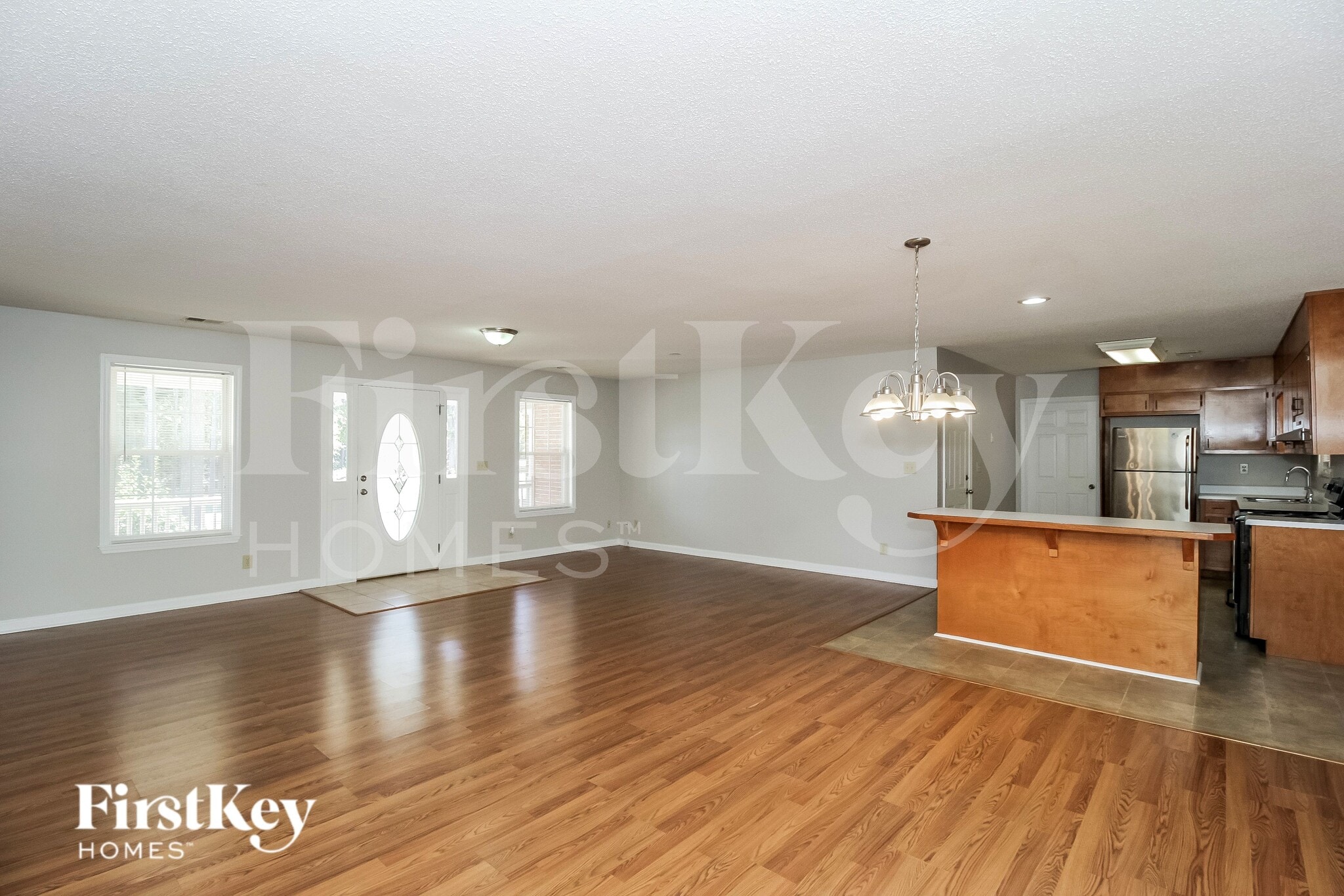 Building Photo - 420 Castlewood Rd