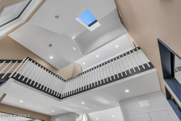 Building Photo - 3 Clover Hill Pl