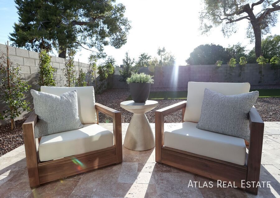 Building Photo - 6532 N 15th Dr