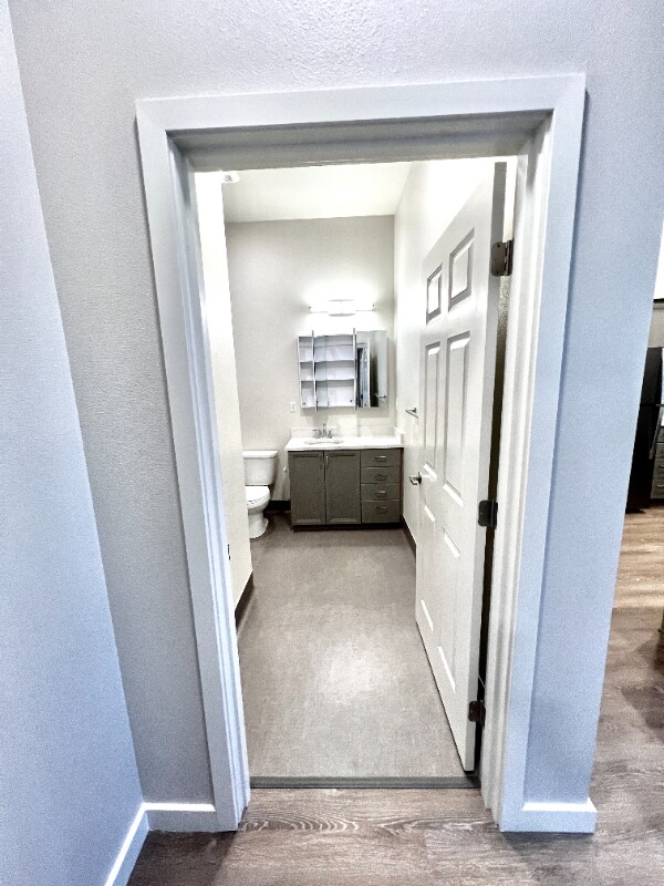 Building Photo - 2330 Yakima Ct