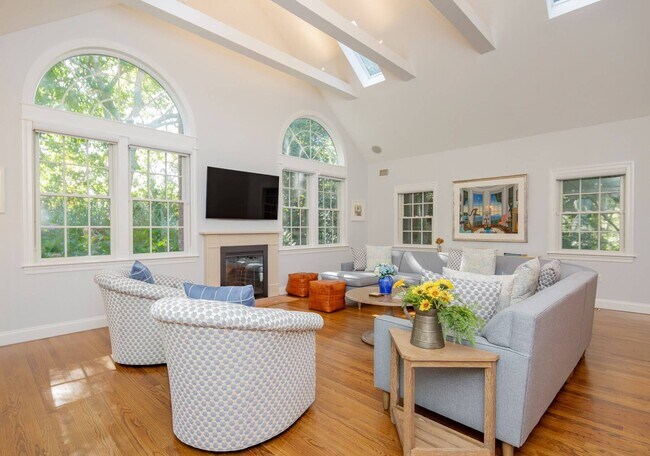 Building Photo - 18 Cuffee Dr