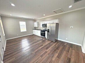 Building Photo - West Winchester Duplex