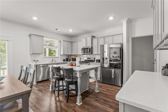 Building Photo - 379 Blue Juniper Cir