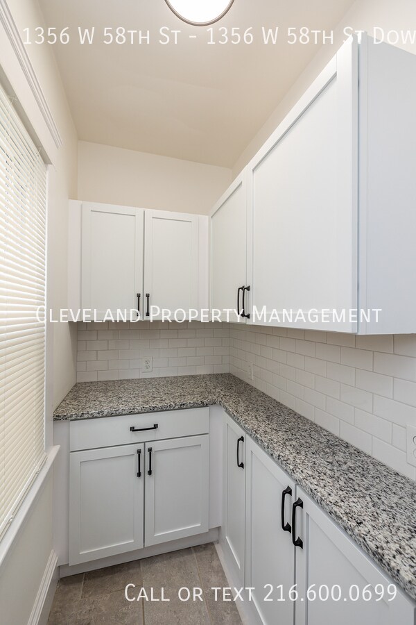 Building Photo - 1356 W 58th St