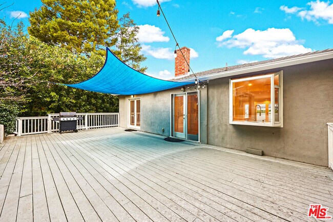 Building Photo - 11423 Sunshine Terrace