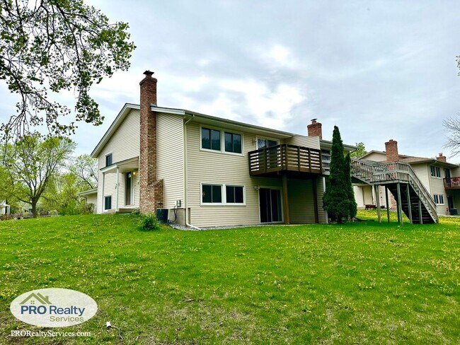 Building Photo - 13350 Timber Crest Dr
