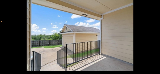 Building Photo - 11617 Briarcreek Loop