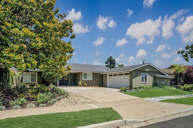 Building Photo - 2850 Tabago Pl