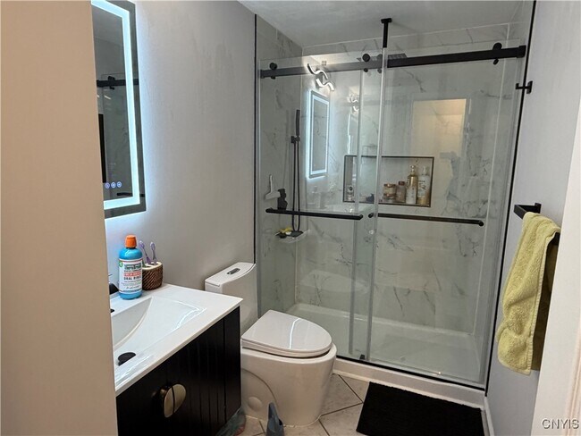 Building Photo - 7667 Charlemont Dr