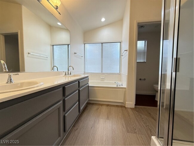 Building Photo - 4394 Golden Ring Ln