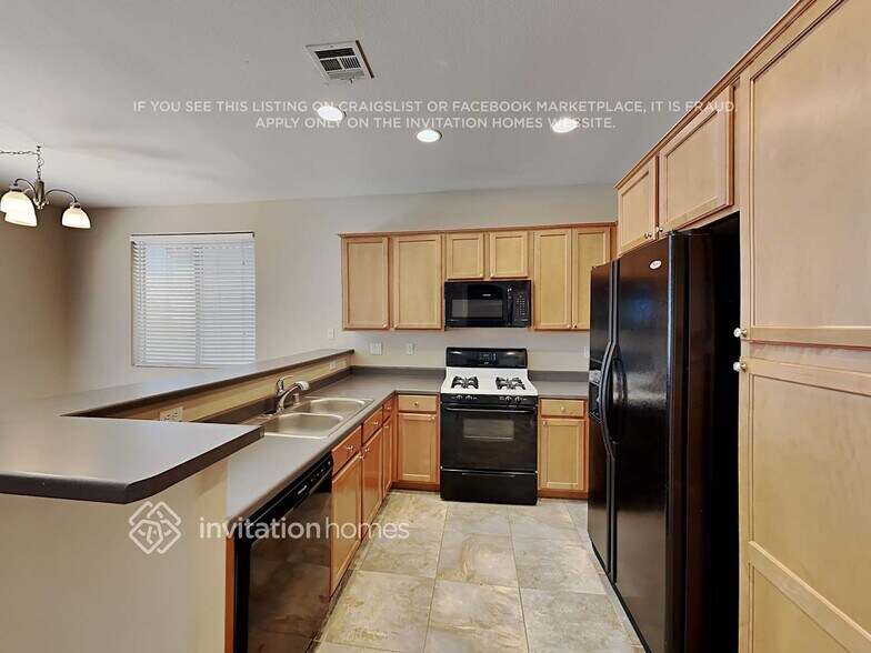 Building Photo - 792 Golden Sedum Dr