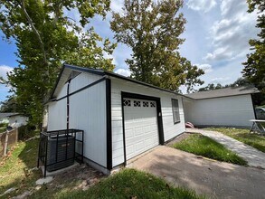 Building Photo - BEAUTIFUL HOME IN HOUSTON. MOVE IN READY!.