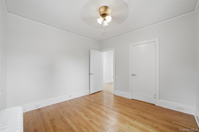 Building Photo - 49 Sylvan Pl