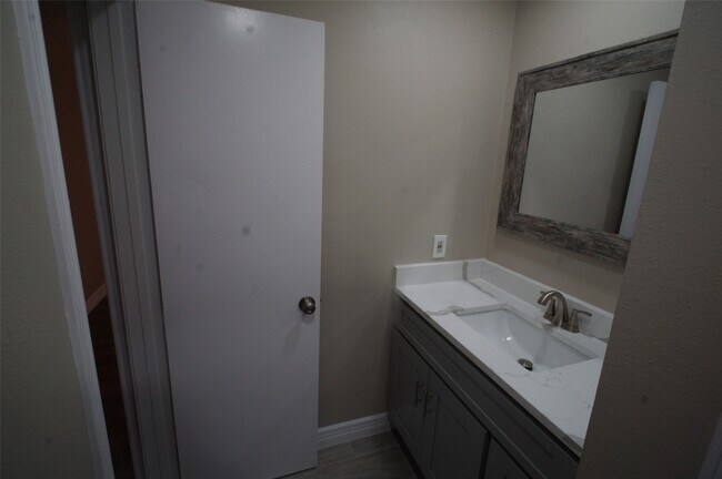 Building Photo - 8581 Sands Point Dr