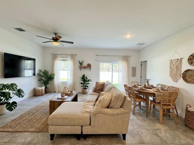 Building Photo - 2692 SW 161st Loop