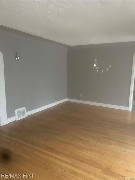 Building Photo - 14338 Lauder St