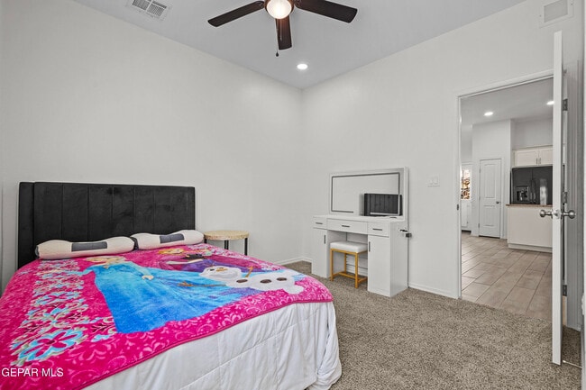 Building Photo - 5128 Jennifer Claire Ln