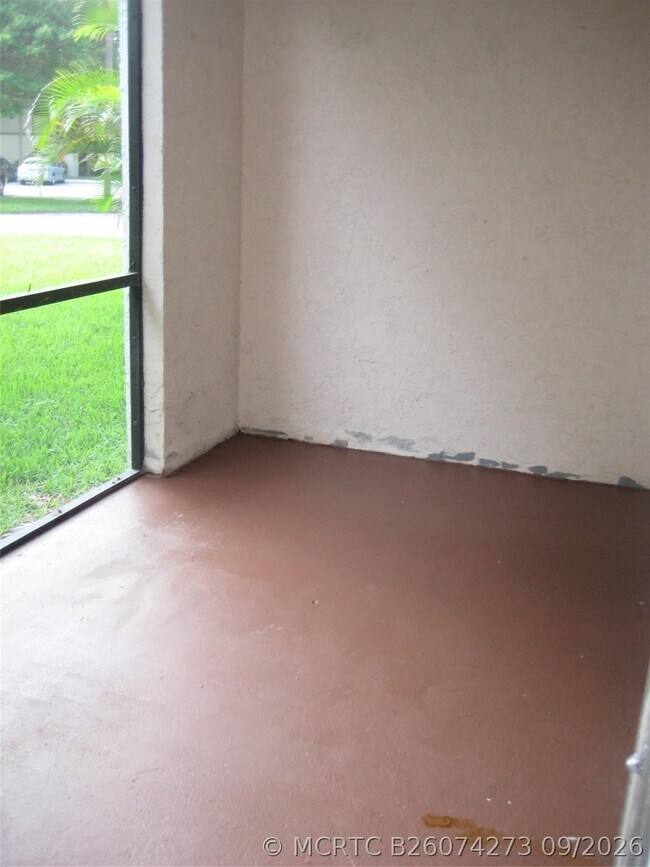 Building Photo - 301 Norwood Terrace