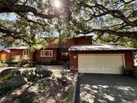 Building Photo - Stunning 3-Bed 2-Bath Home Located in Carm...