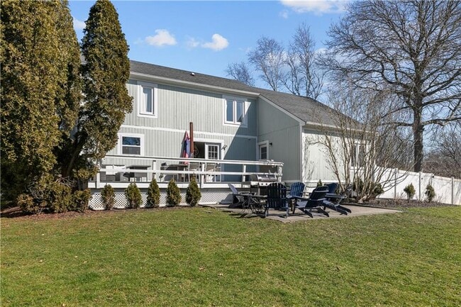 Building Photo - 391 Valley Rd