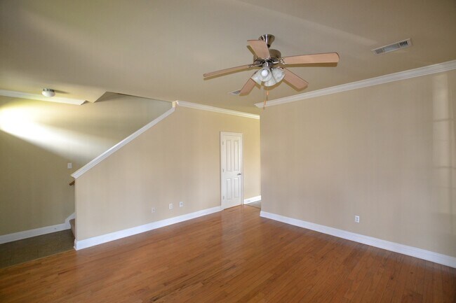 Building Photo - 2117 Cypress Hall Alley
