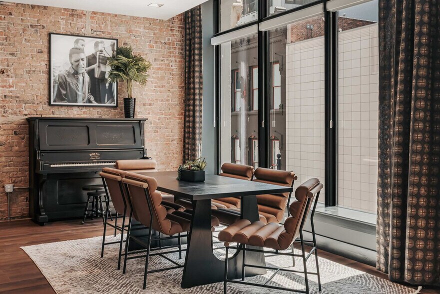 Building Photo - 240 Rep. John Lewis Way N