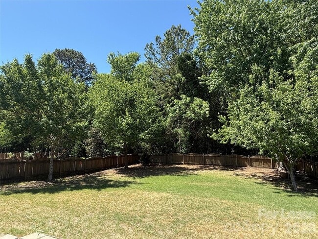 Building Photo - 8611 Dennington Grove Ln