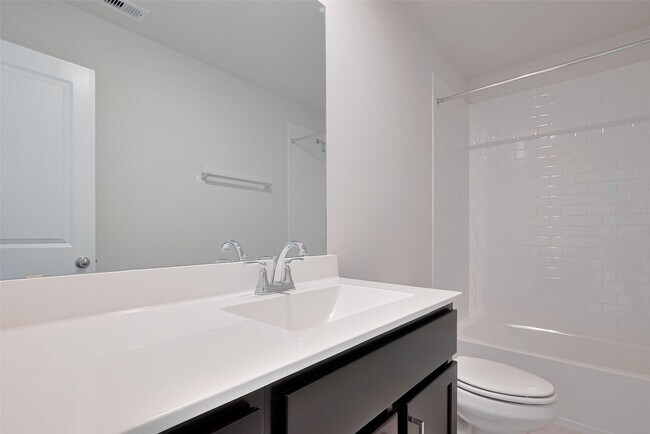 Building Photo - 2405 Seamist Cv Ln