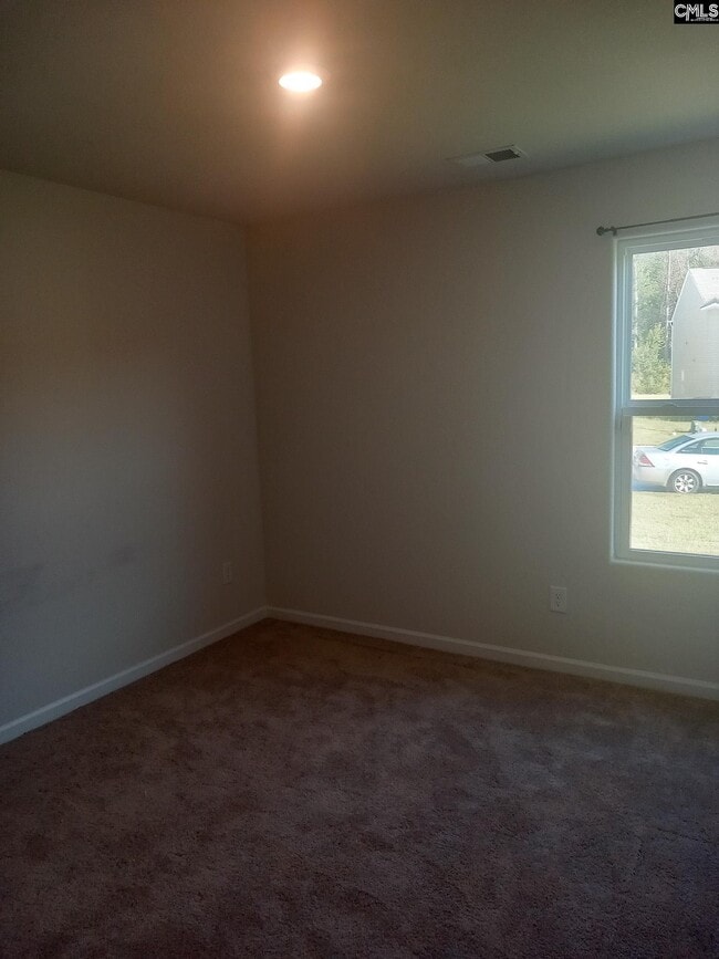 Building Photo - 425 Misty Knl Dr
