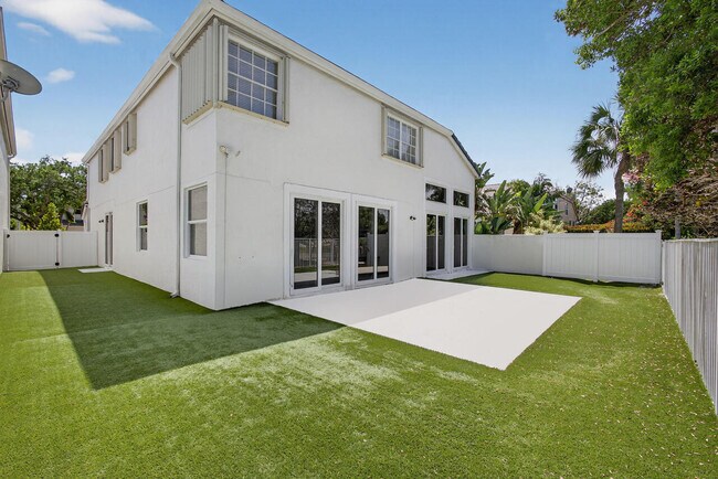 Building Photo - 2114 Chagall Cir