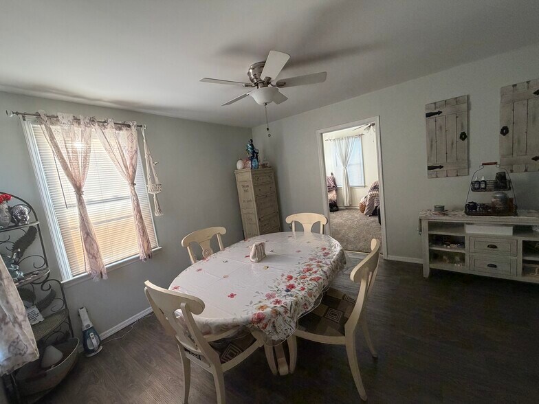 Building Photo - 8638 260th St